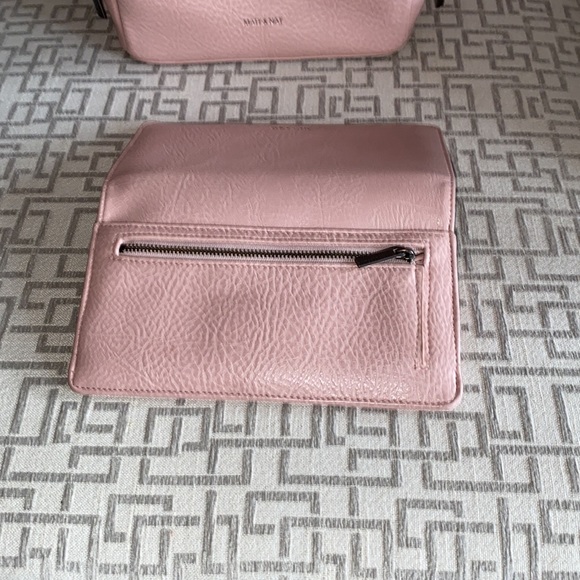 Matt & Nat backpack and wallet - Picture 4 of 8